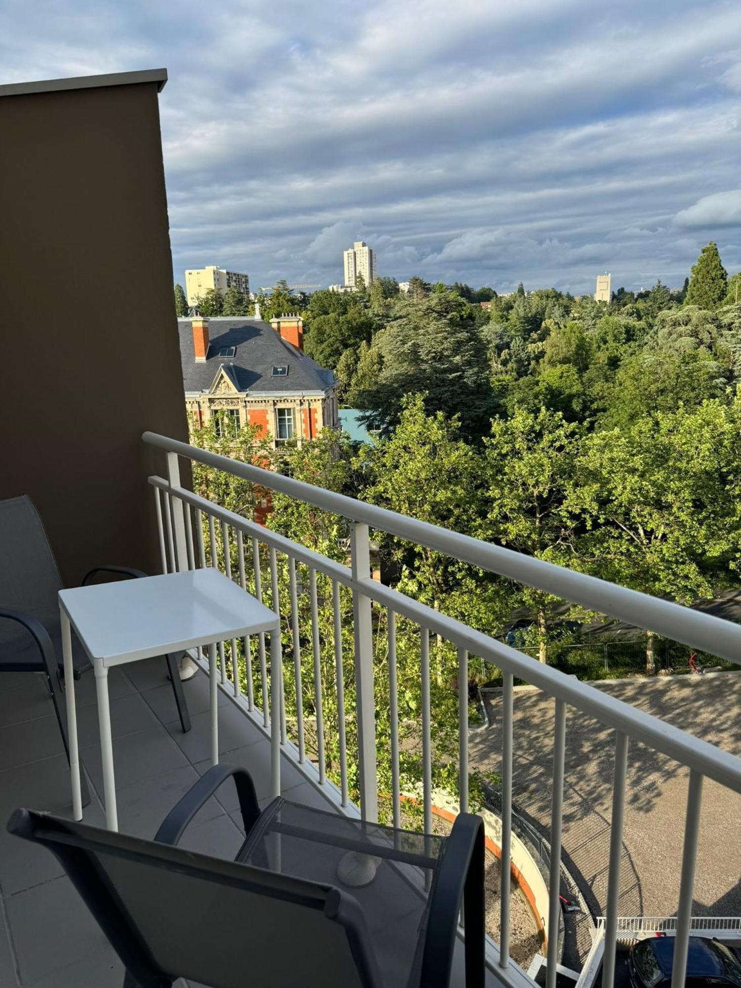 Appart' Hotel Fauriel Saint Etienne Avec Parking Dış mekan fotoğraf